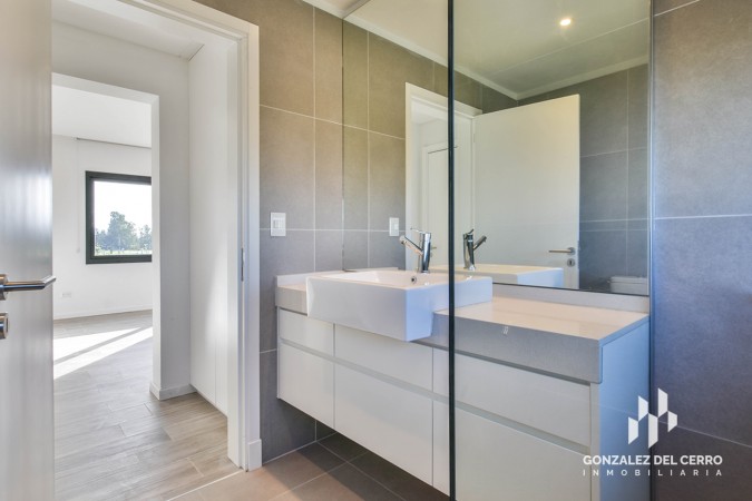 VIDA | Casa 3 dormitorios | 3 baños | piscina