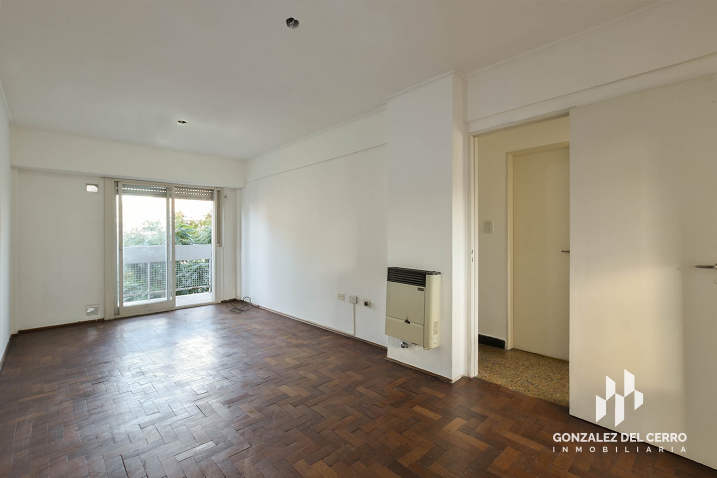 Departamento 2 dormitorios con balcon | Pte. Roca y Montevideo