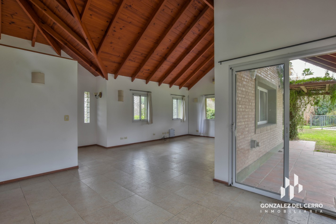 Venta casa en Funes Hills San Marino