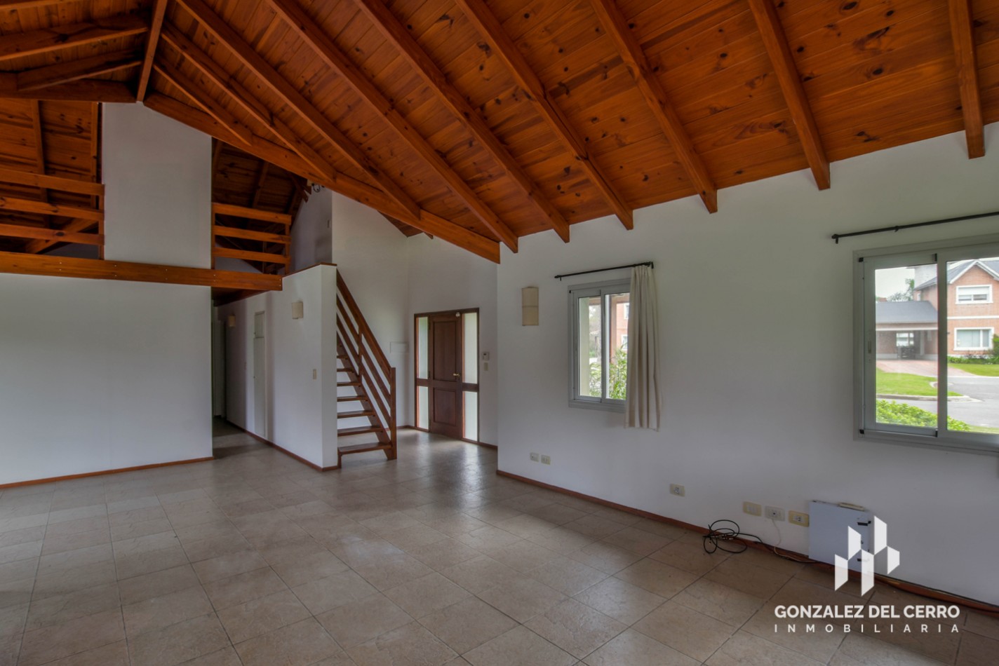 Venta casa en Funes Hills San Marino