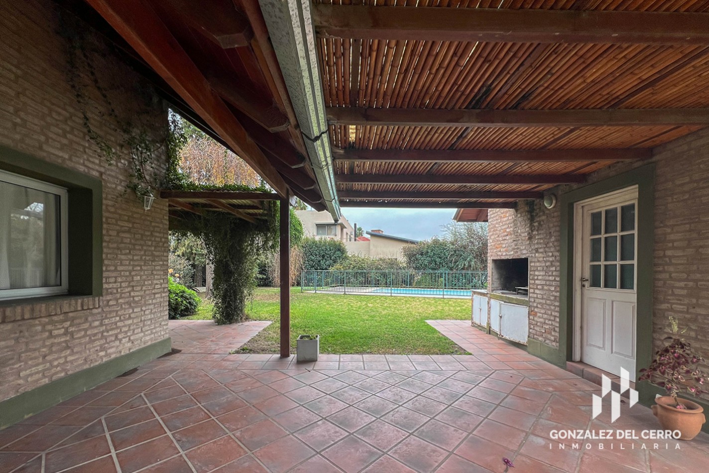 Venta casa en Funes Hills San Marino