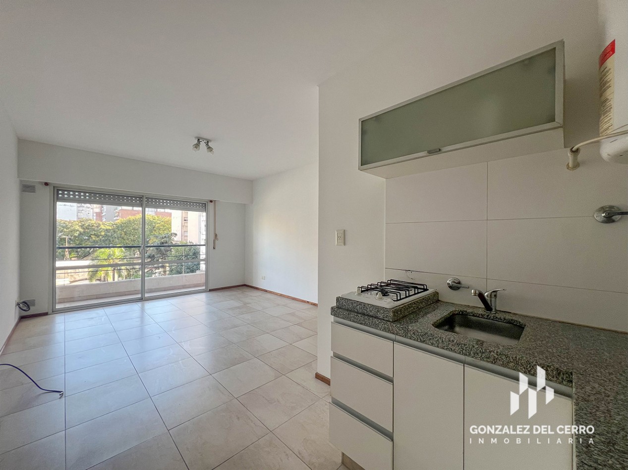 Monoambiente con balcon | Paraguay al 1400