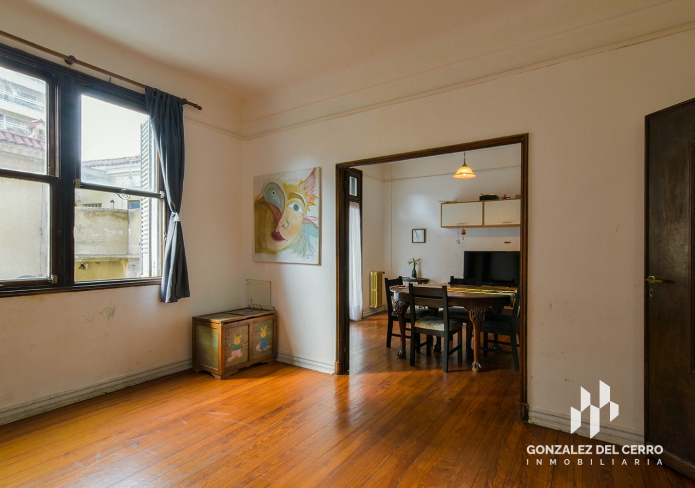 Buenos Aires y Av. Belgrano | Departamento 2 dormitorios + patio y balcon