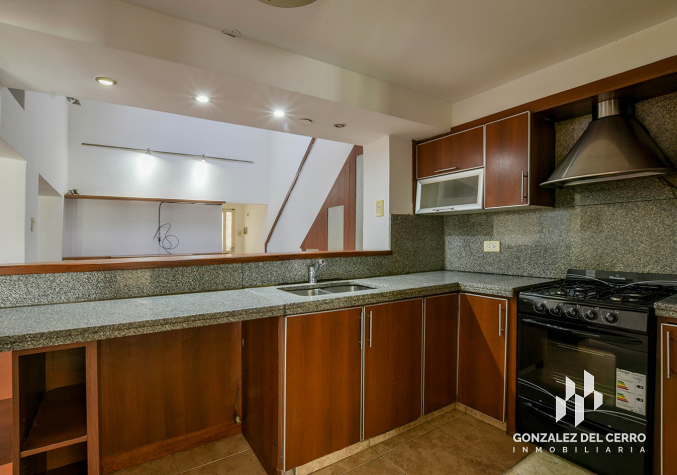 EXCELENTE PROPIEDAD CON PILETA EN BARRIO MARTIN | 3 DORMITORIOS | 3 BAÑOS