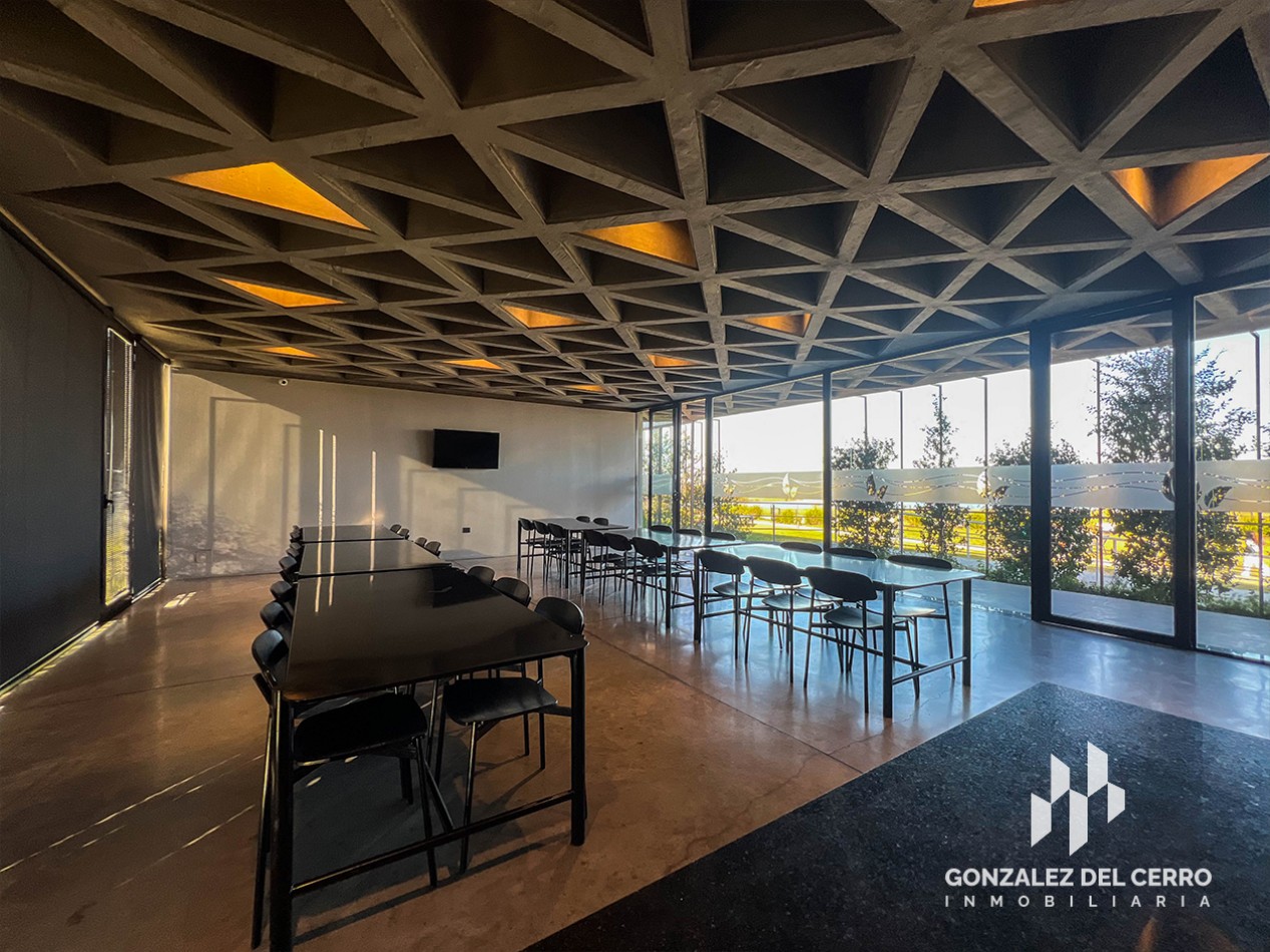Lote de 920 m2 en Vida Barrio Cerrado