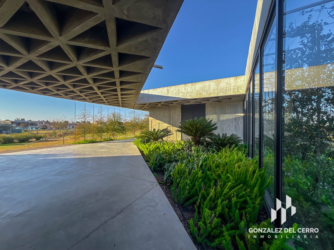 Lote de 920 m2 en Vida Barrio Cerrado