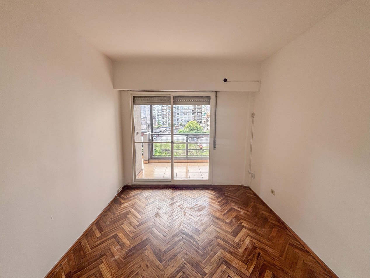Departamento dos dormitorios y comodin  | San Lorenzo 1049