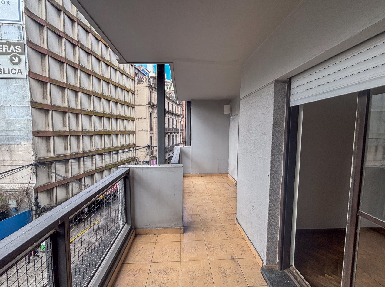 Departamento dos dormitorios y comodin  | San Lorenzo 1049