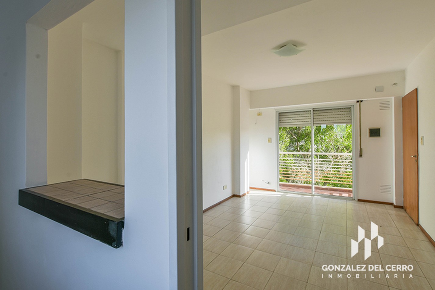 Departamento 1 dormitorio con balcon al frente