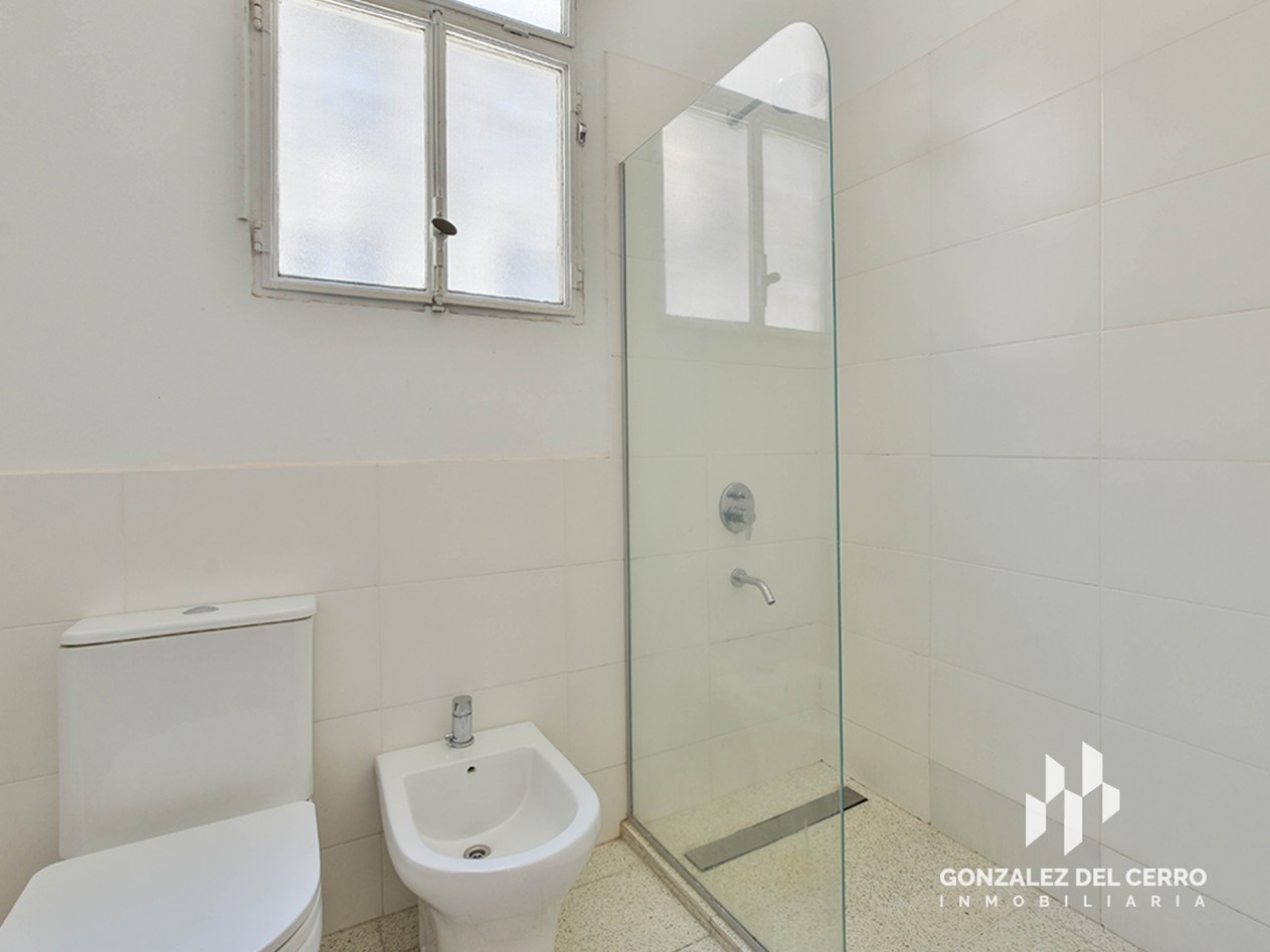 Casa de planta alta | Buenos Aires y Av. Belgrano