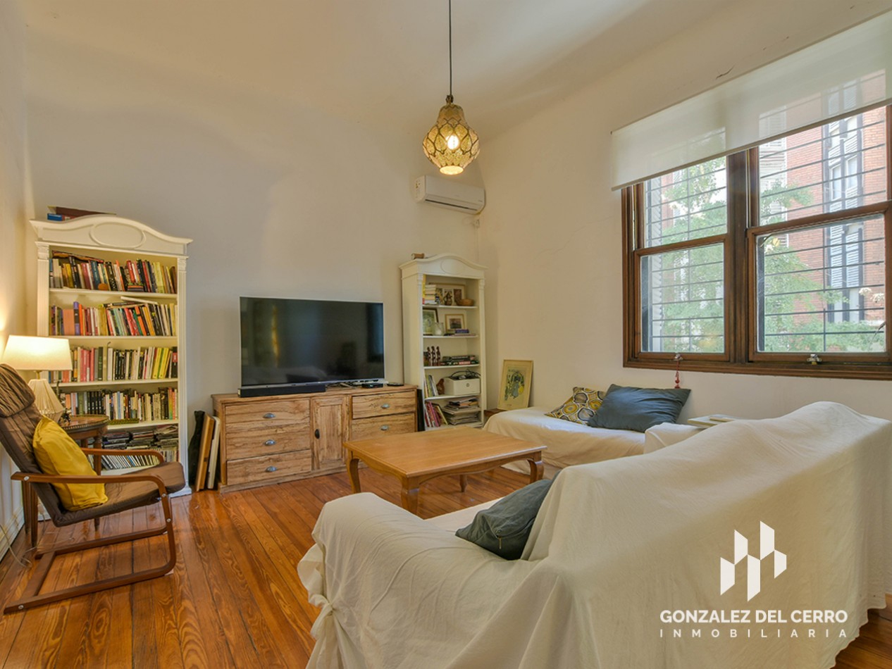 Casa de planta alta | Buenos Aires y Av. Belgrano