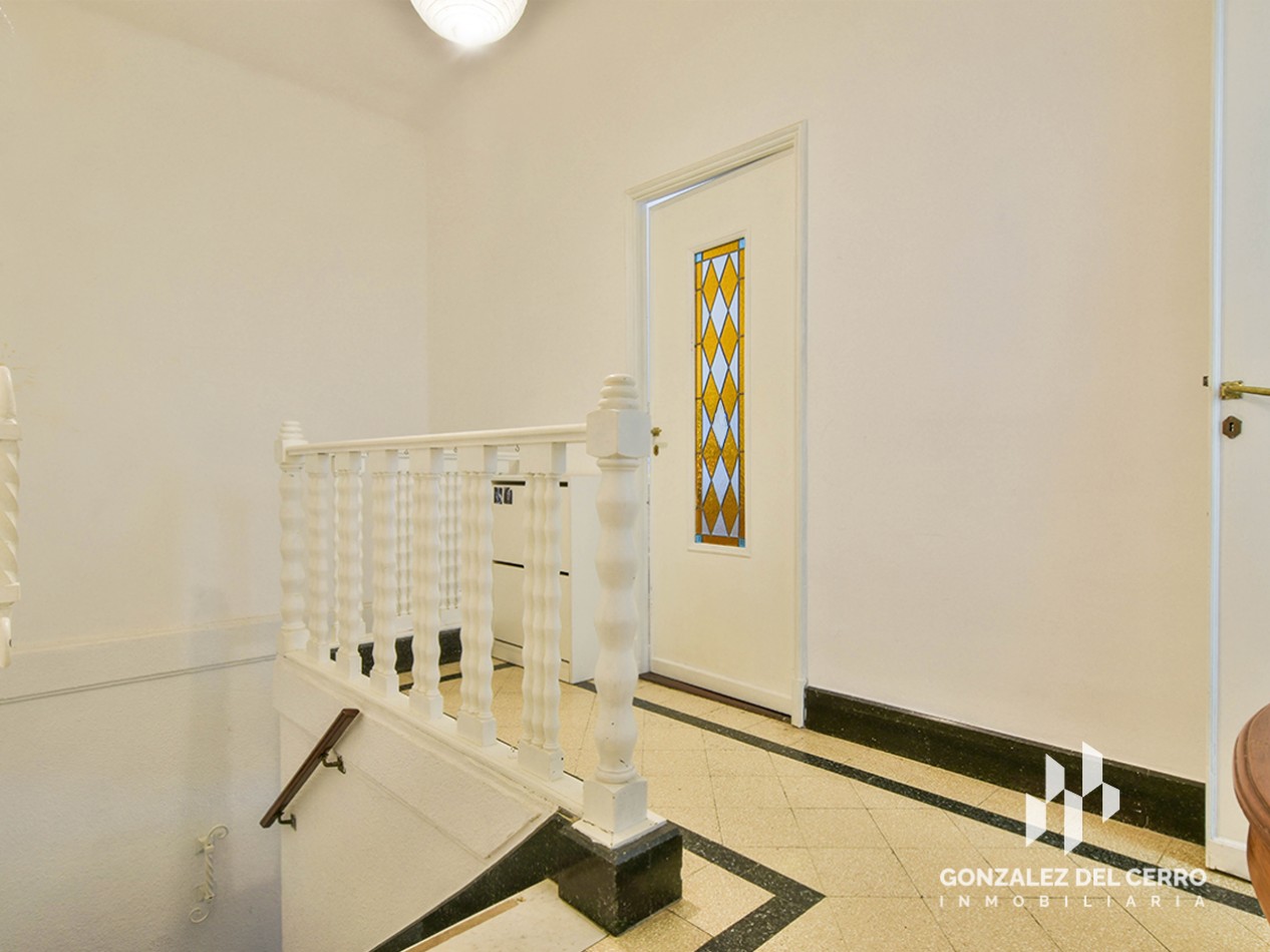 Casa de planta alta | Buenos Aires y Av. Belgrano