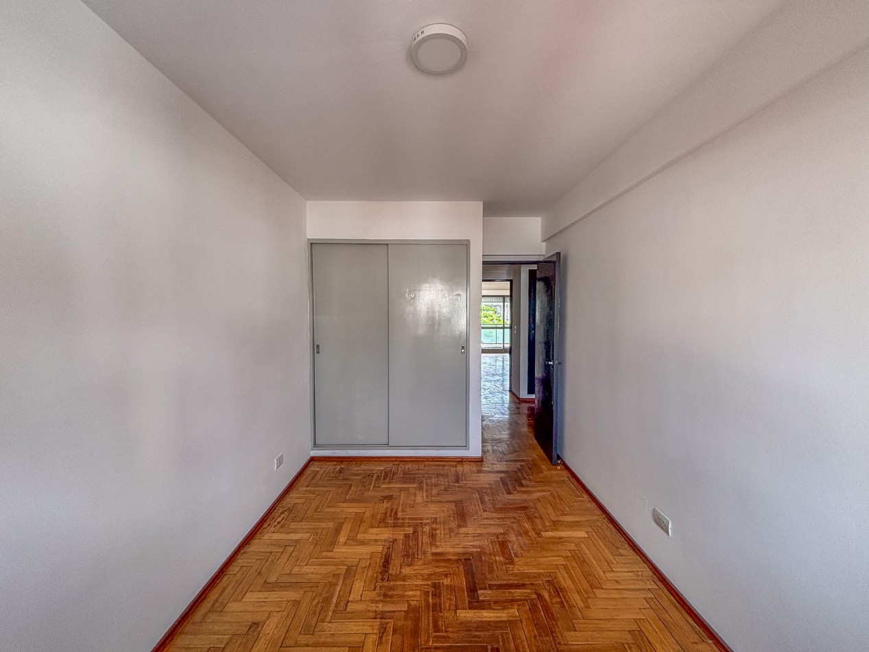 Departamento 2 dormitorios y cochera en alquiler | 9 de Julio 1051