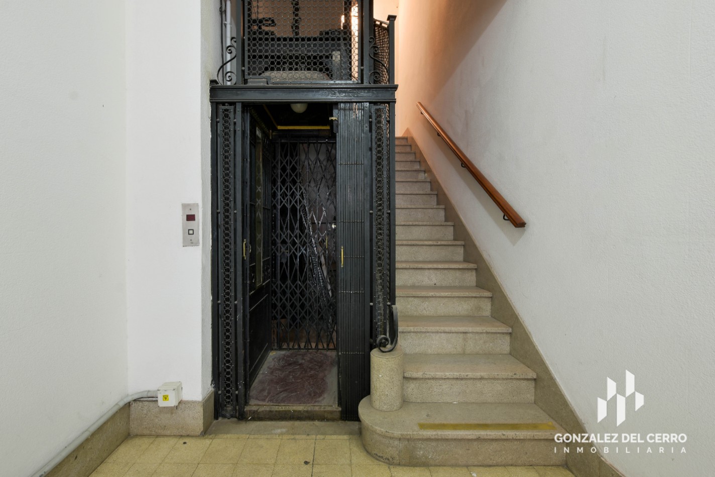 Piso exclusivo en Corrientes y Av. Pellegrini