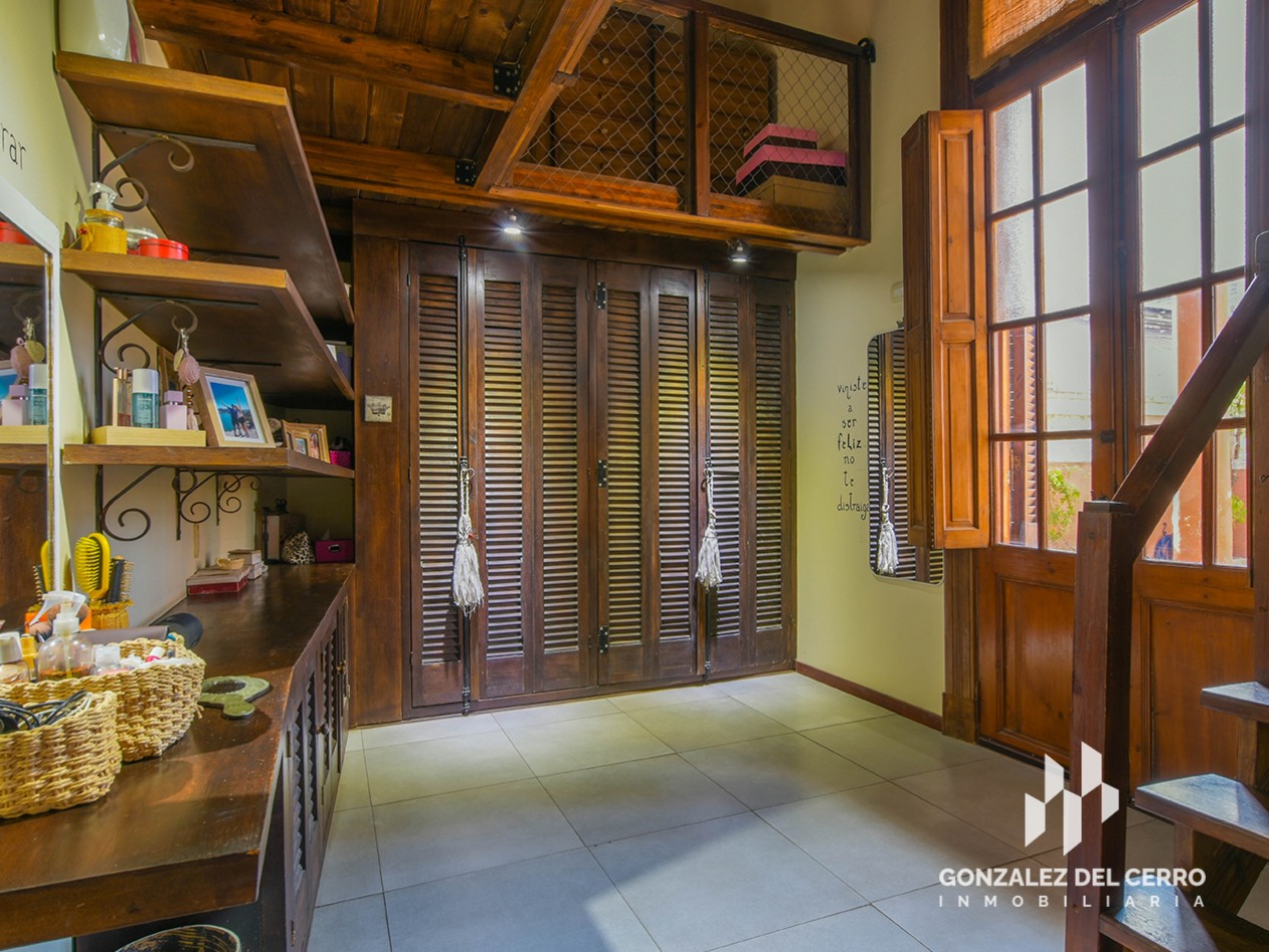 Planta alta en Juan Manuel de Rosas 972