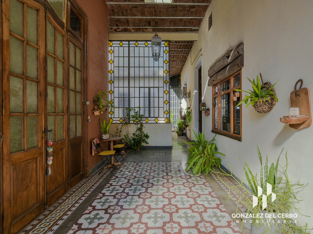Planta alta en Juan Manuel de Rosas 972