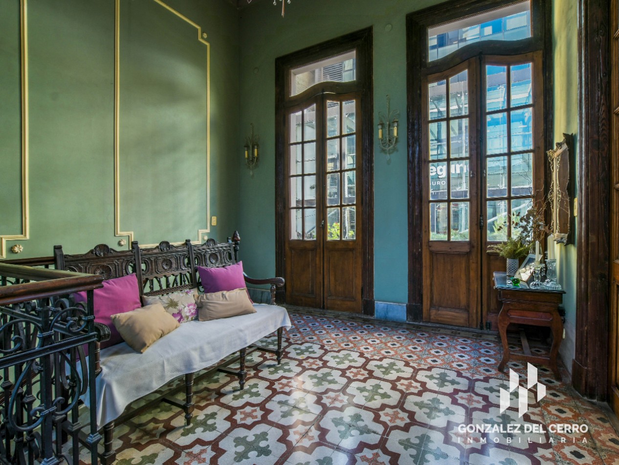 Planta alta en Juan Manuel de Rosas 972