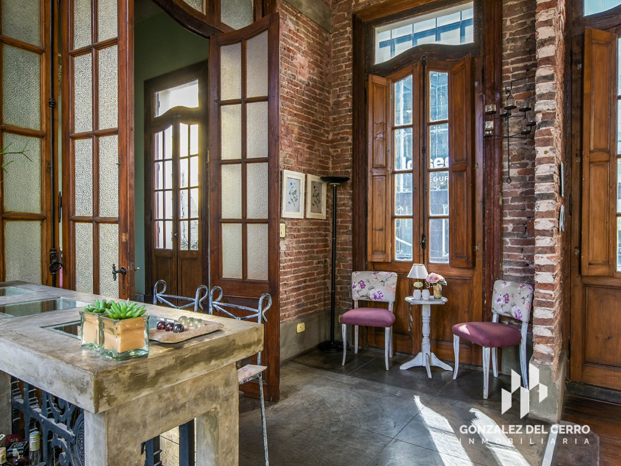 Planta alta en Juan Manuel de Rosas 972