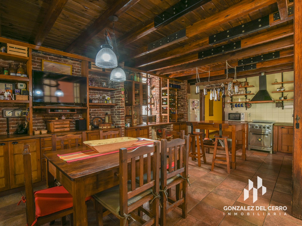 Planta alta en Juan Manuel de Rosas 972