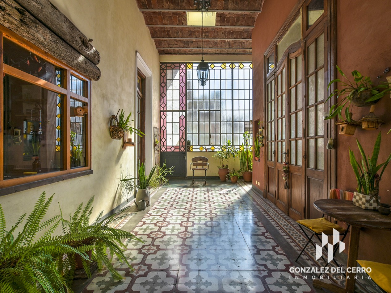 Planta alta en Juan Manuel de Rosas 972