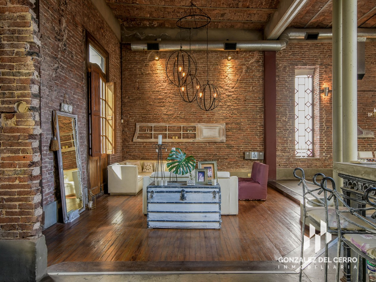 Planta alta en Juan Manuel de Rosas 972