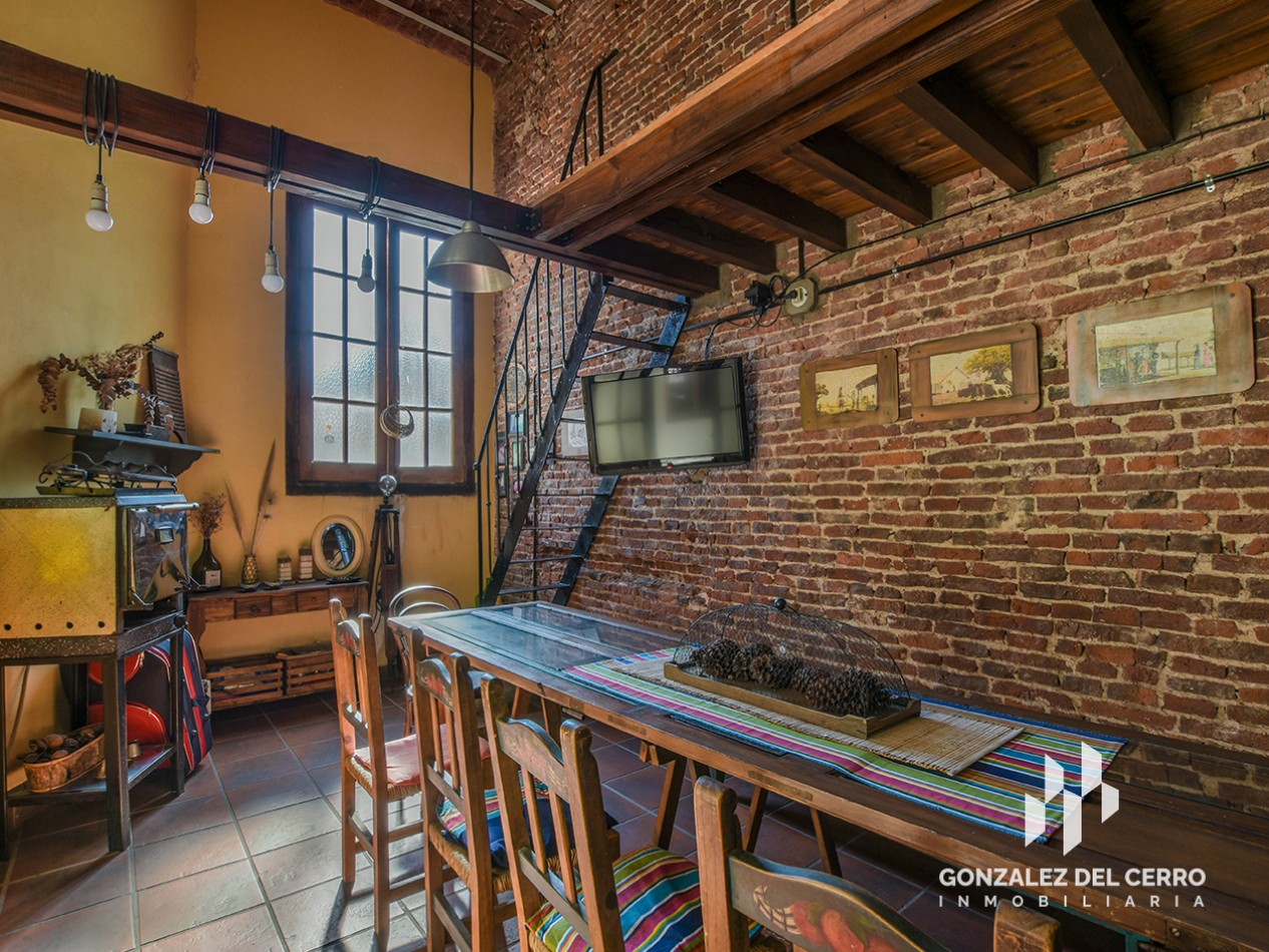 Planta alta en Juan Manuel de Rosas 972