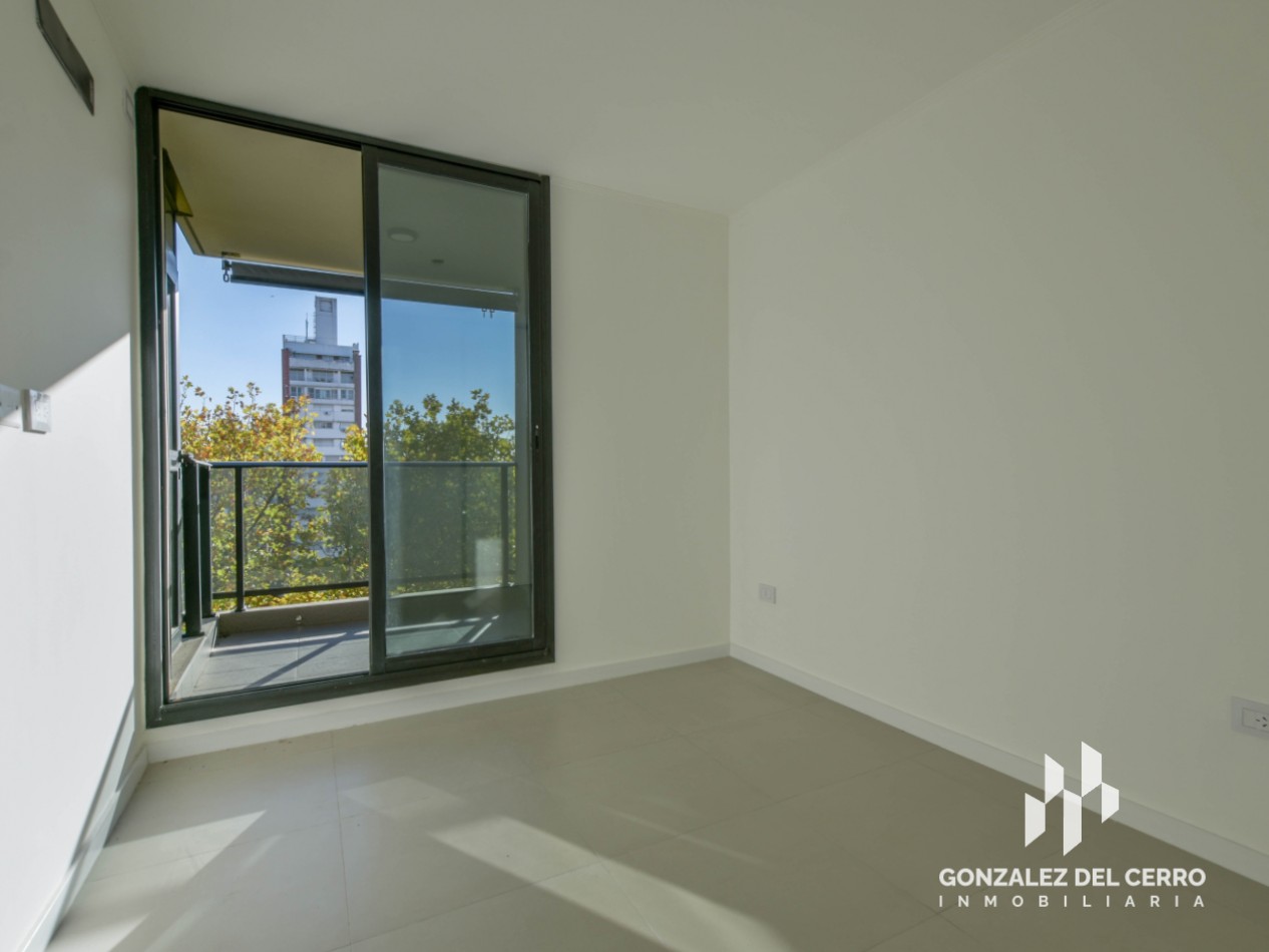 Departamento 2 dormitorios en Santiago y Av. Pellegrini