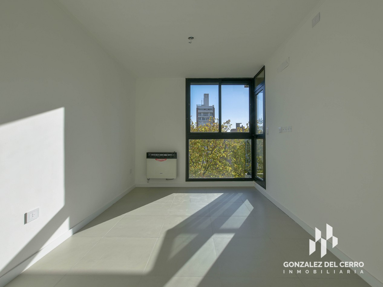 Departamento 2 dormitorios en Santiago y Av. Pellegrini