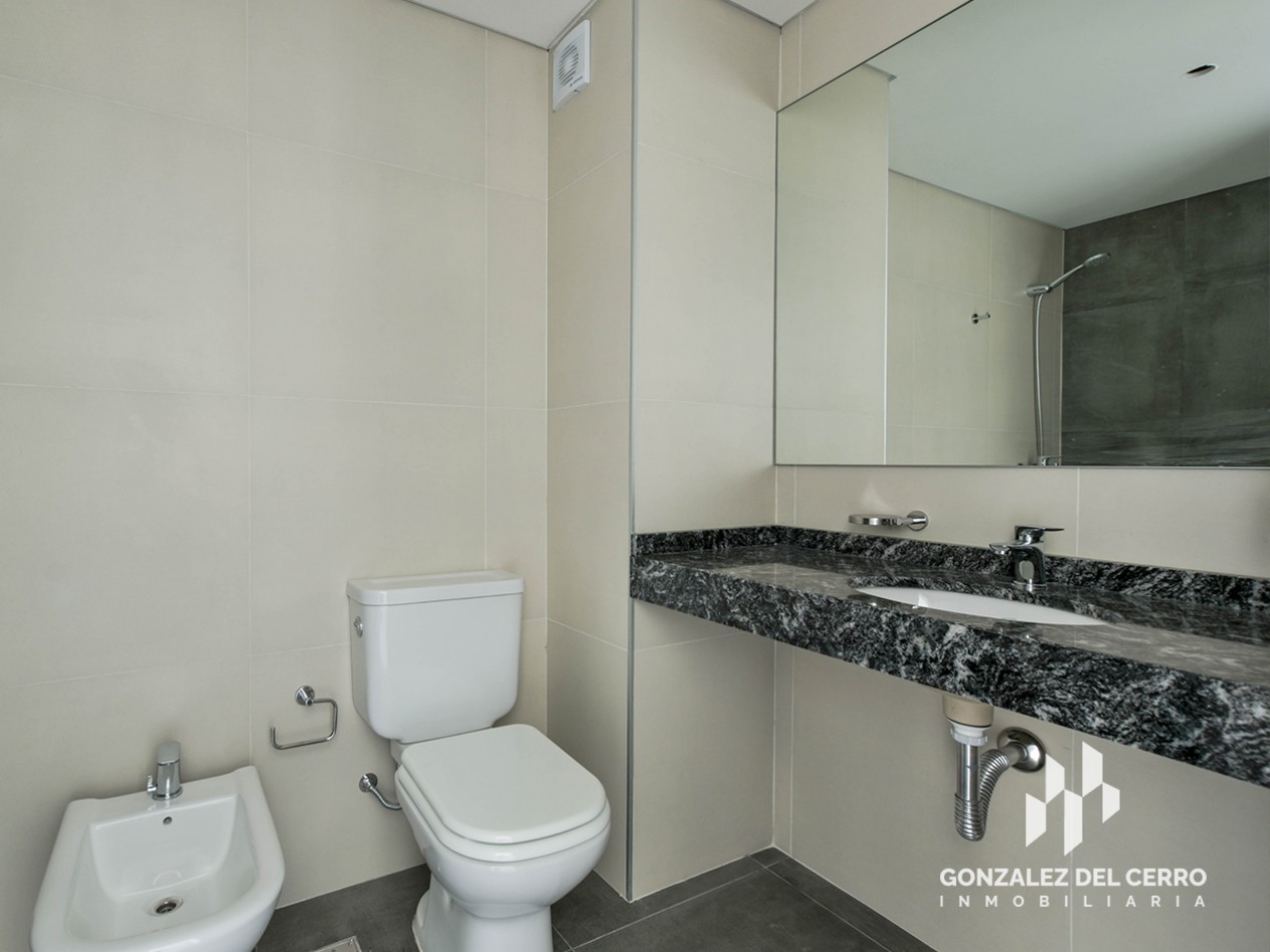 Departamento 2 dormitorios en Santiago y Av. Pellegrini