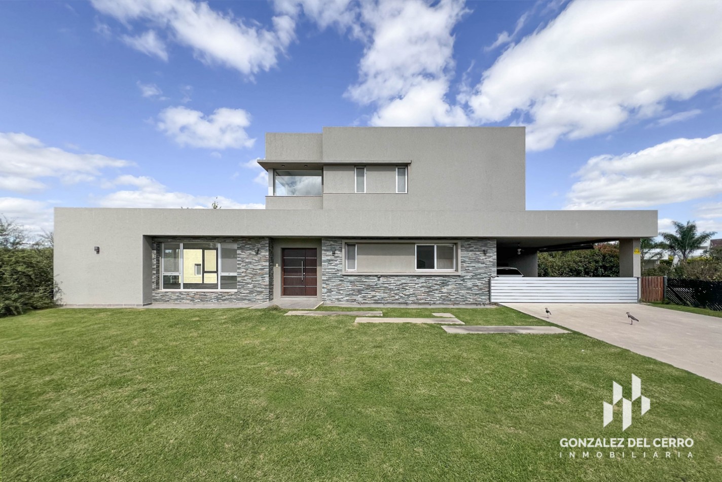 CASA 3 DORMITORIOS + PILETA | SAN SEBASTIAN