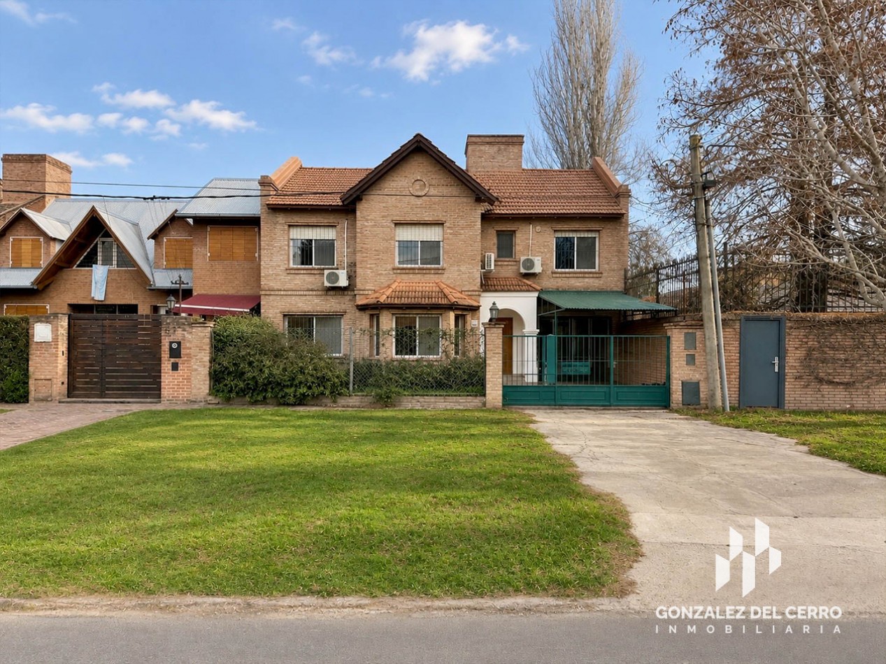 Alquiler casa de 4 dormitorios en Bv. Argentino y Alvarez Condarco