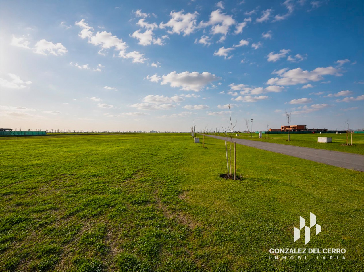 VIDA LAGOON | 800 m² fondo al reservorio
