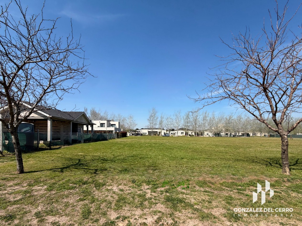 Lote 1035 m2 en Haras de Funes