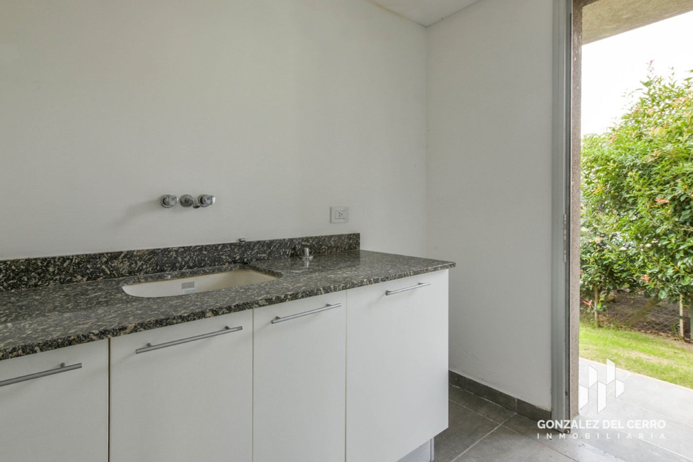 CASA 3 DORMITORIOS + PILETA | SAN SEBASTIAN