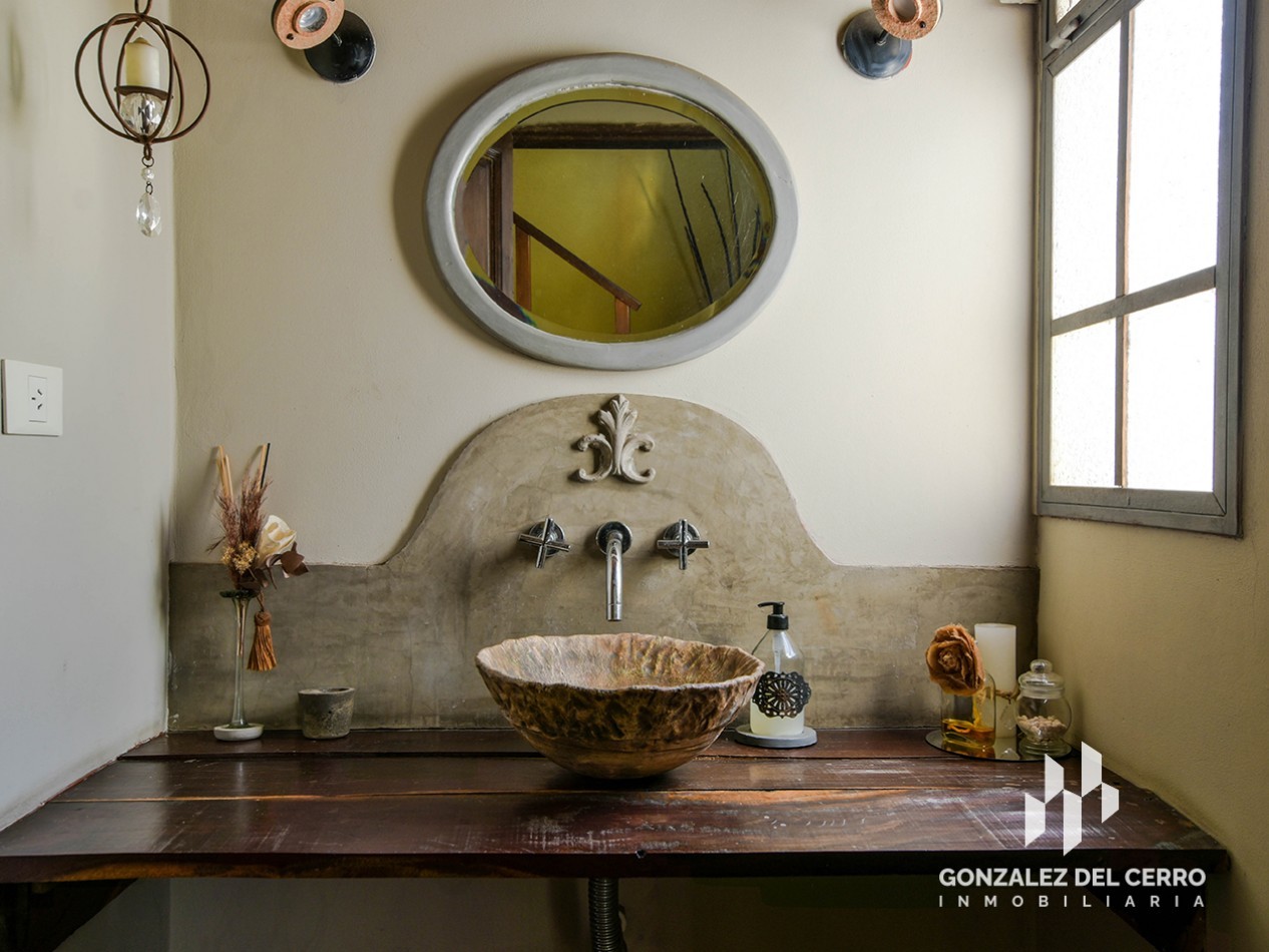 Planta alta en Juan Manuel de Rosas 972