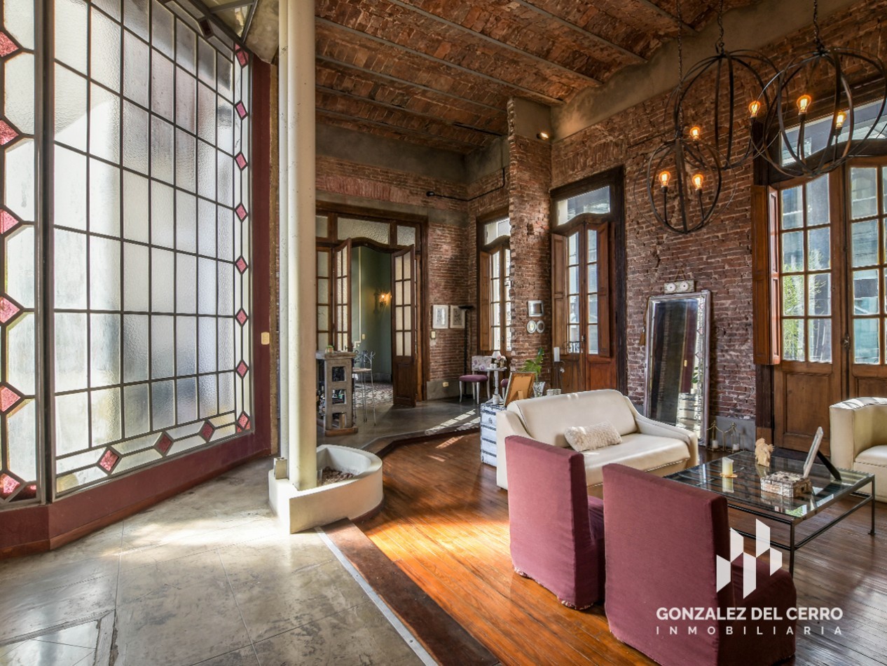 Planta alta en Juan Manuel de Rosas 972