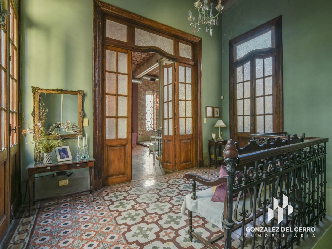 Planta alta en Juan Manuel de Rosas 972