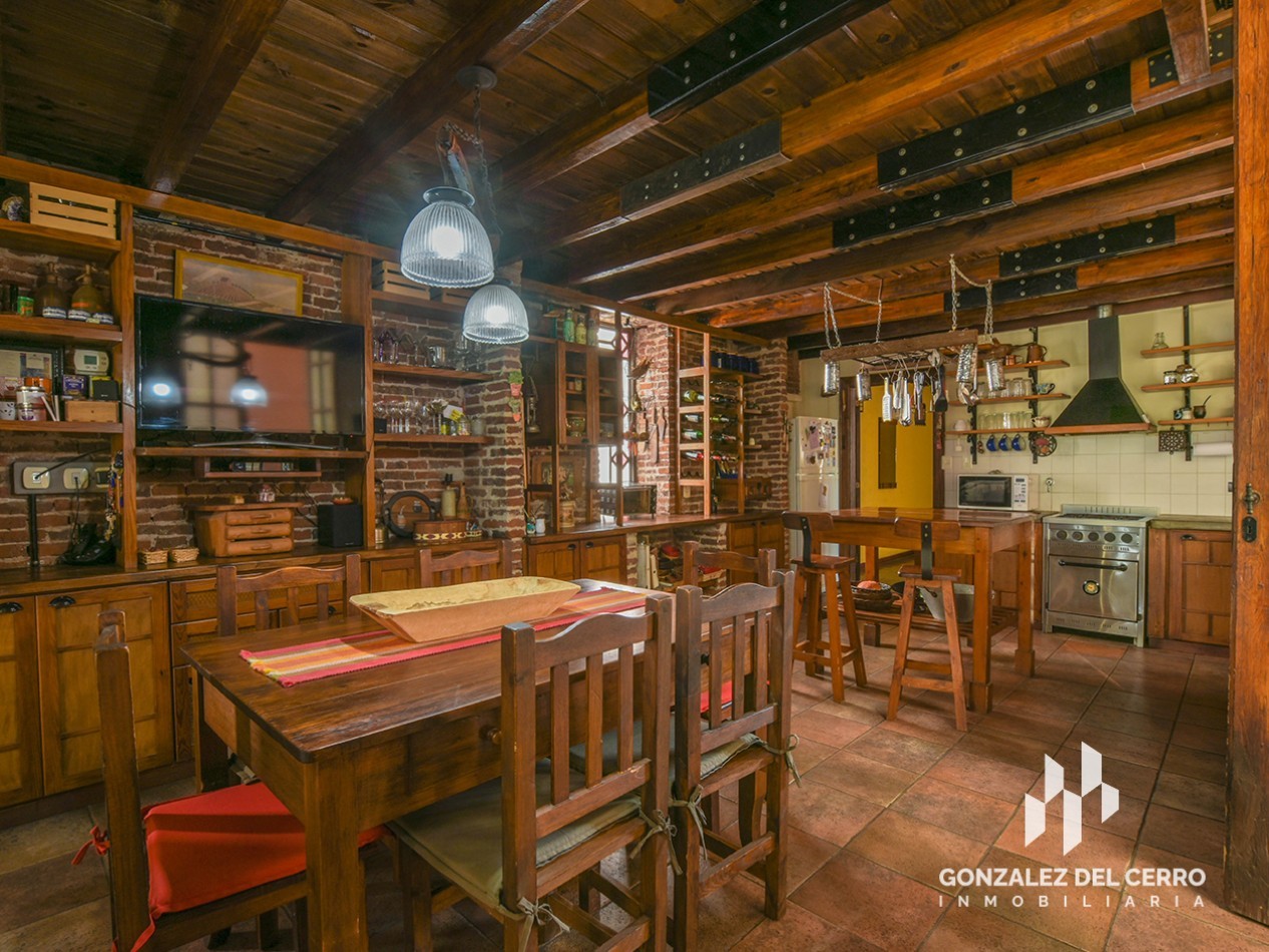 Planta alta en Juan Manuel de Rosas 972