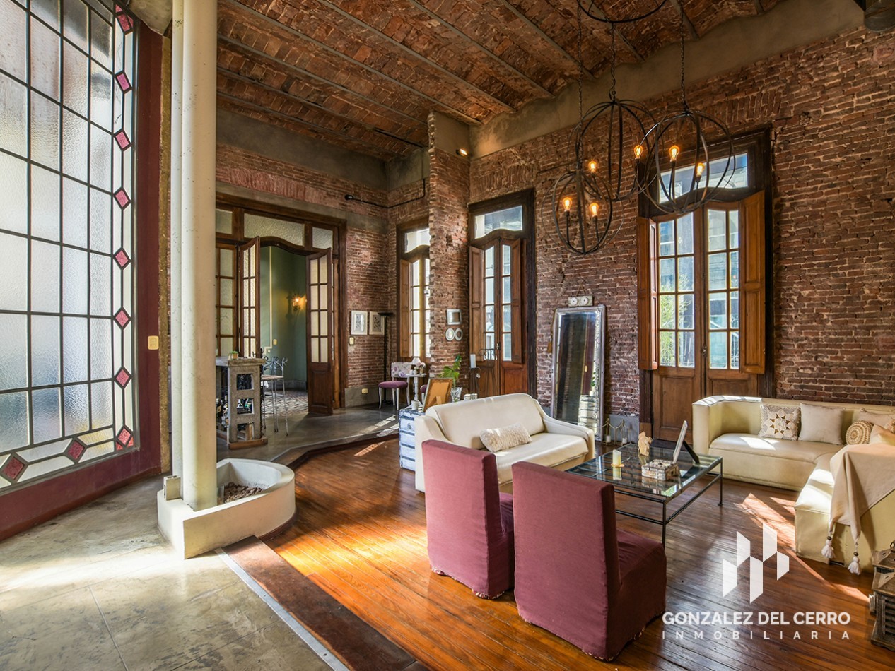 Planta alta en Juan Manuel de Rosas 972