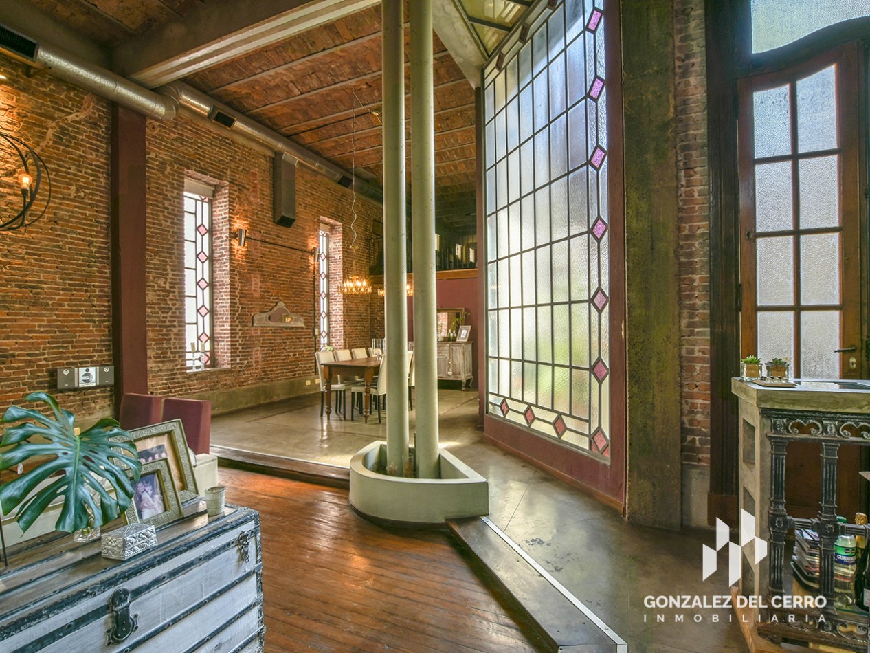 Planta alta en Juan Manuel de Rosas 972