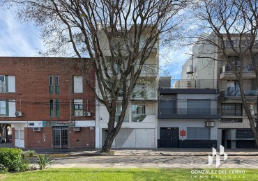 Monoambiente con balcon al frente | Av. Francia 88